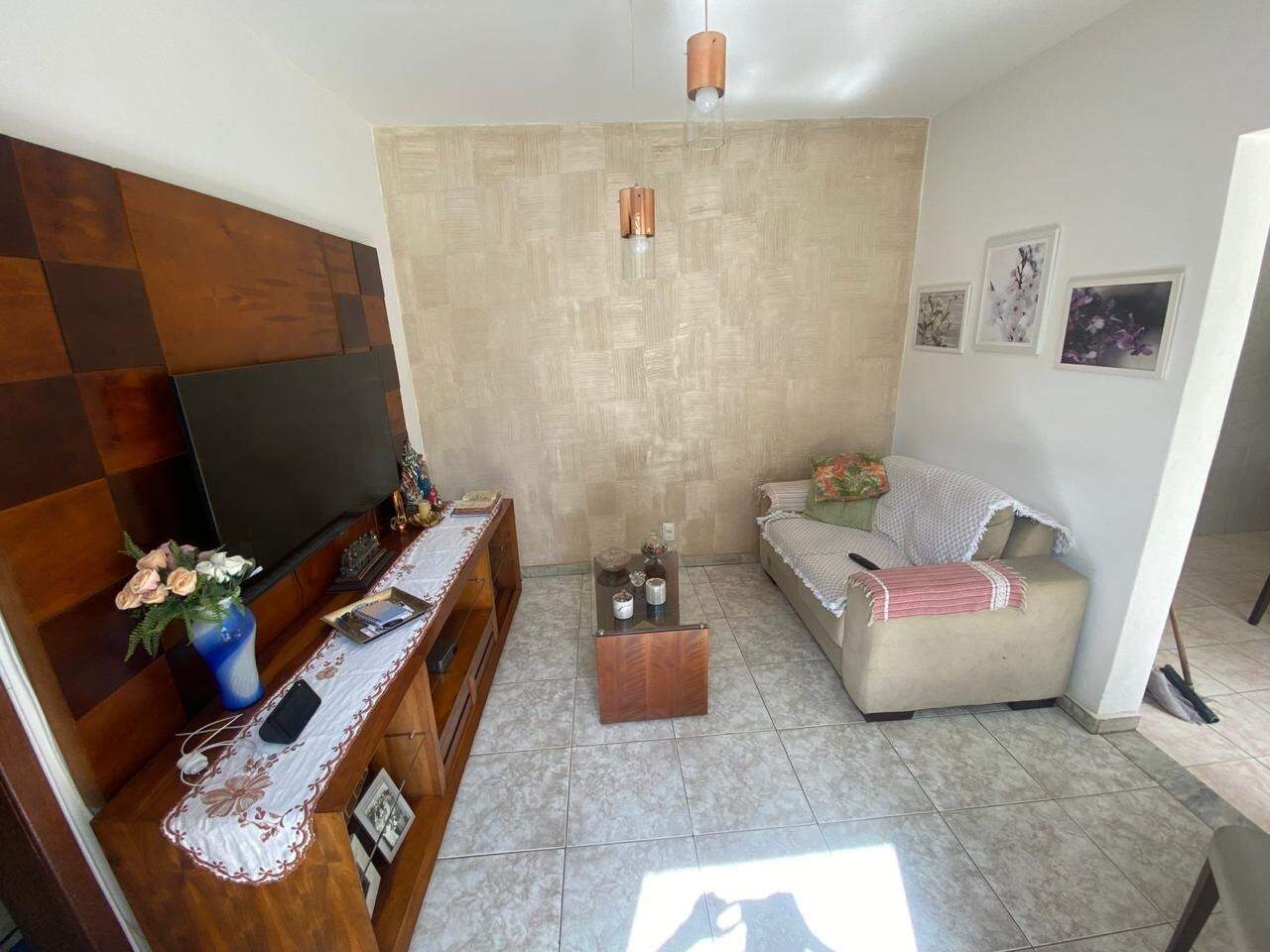 Casa à venda no Alípio de Melo: 17