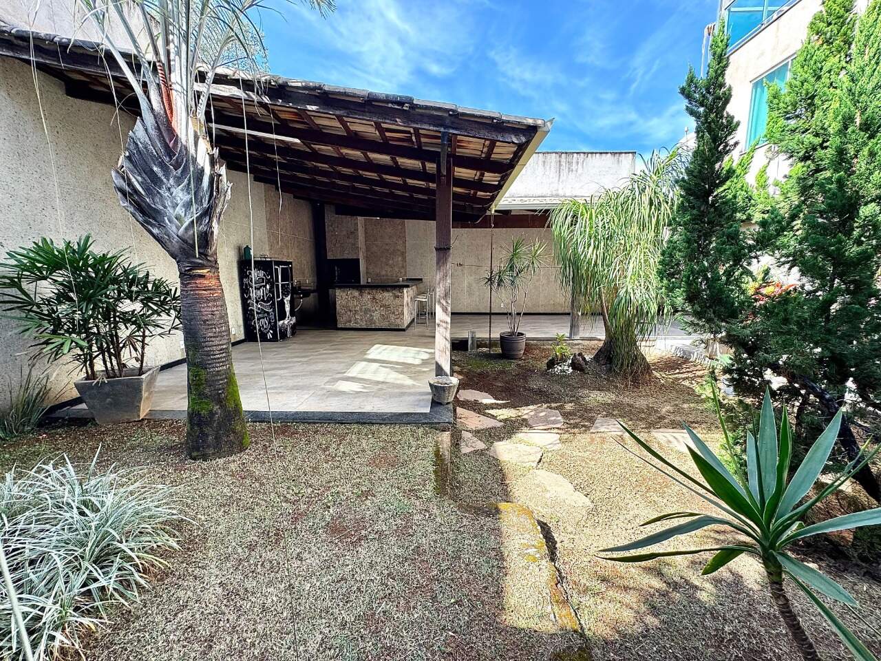 Casa à venda no Parque Xangri-Lá: 
