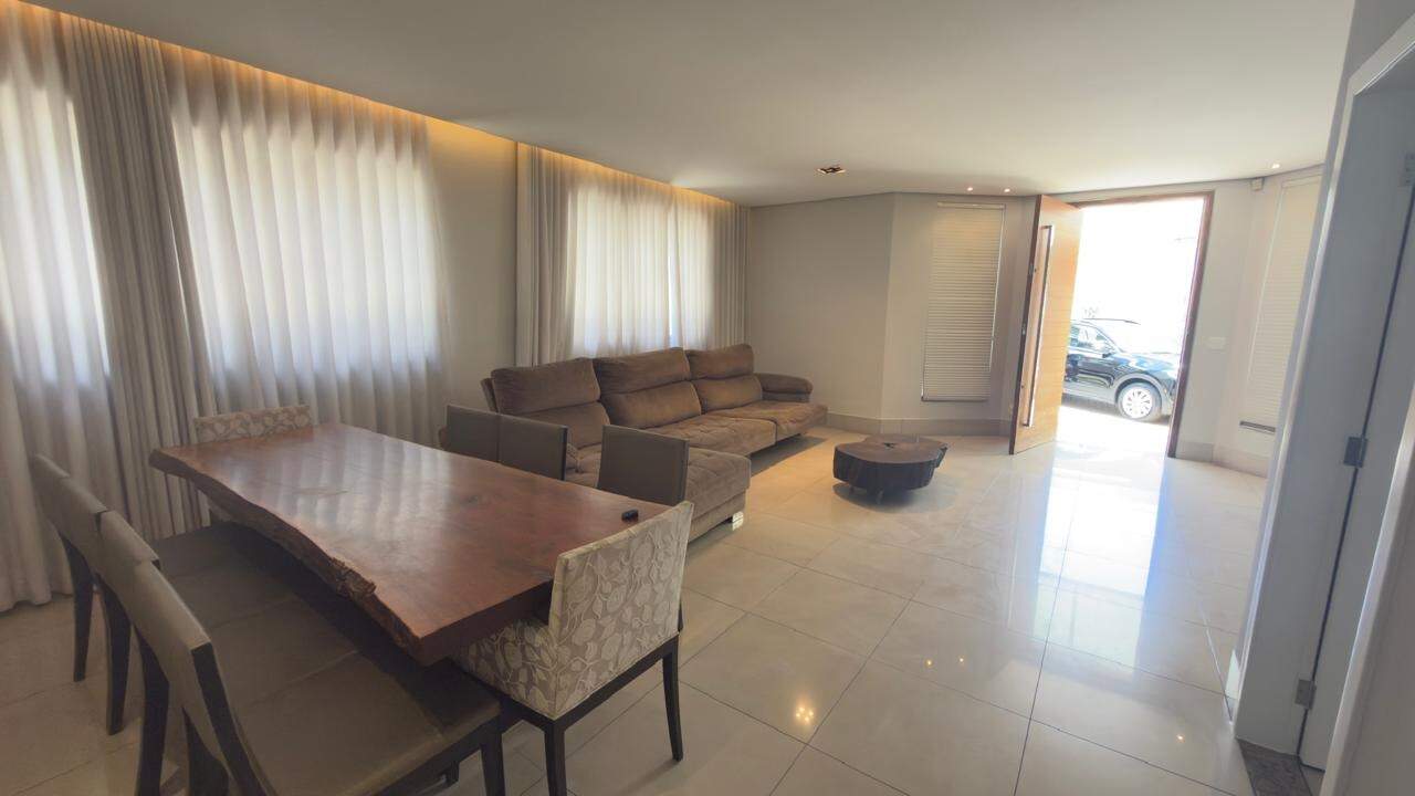 Casa à venda no Arvoredo: 