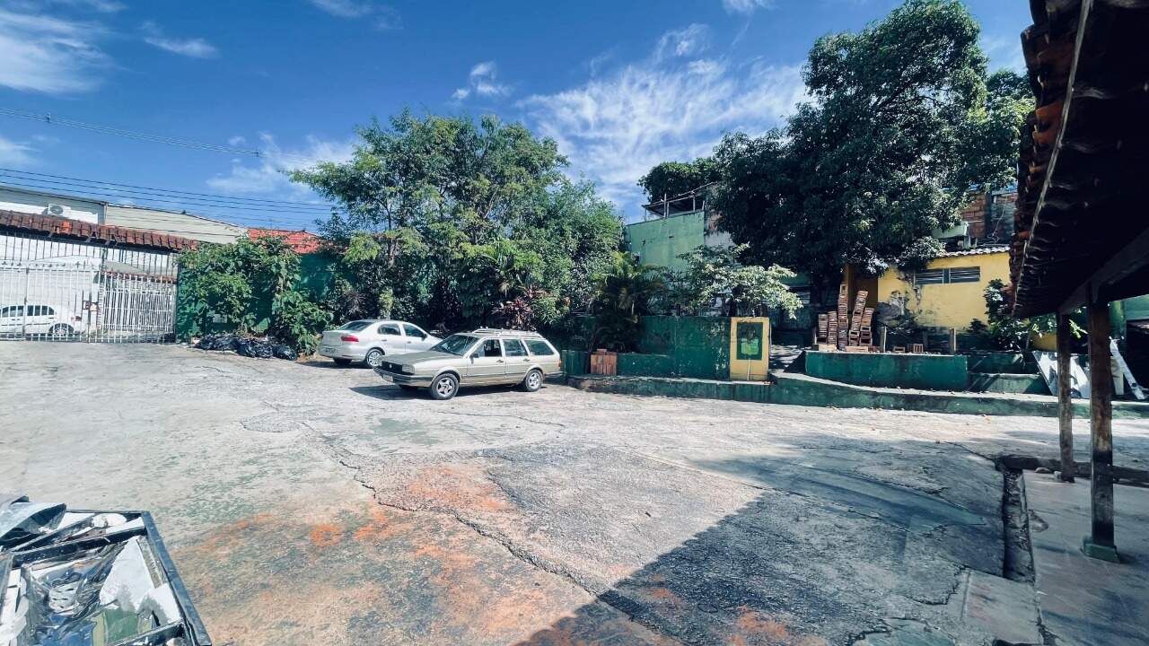 Lotes à venda no Minascaixa: 12