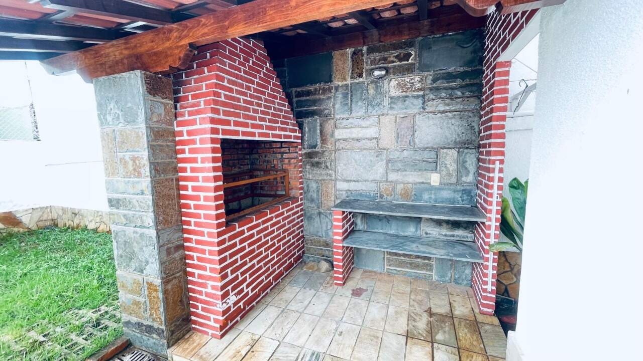 Casa à venda no Liberdade: 2