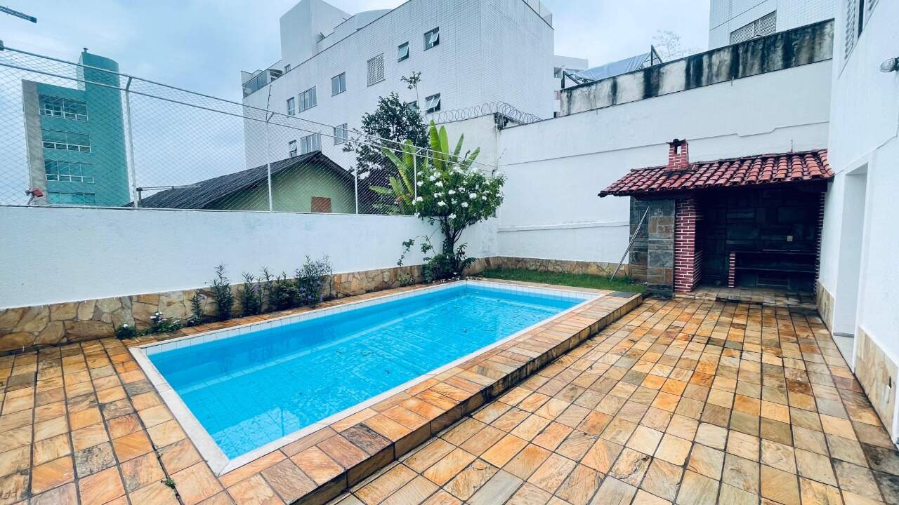 Casa à venda no Liberdade: 4