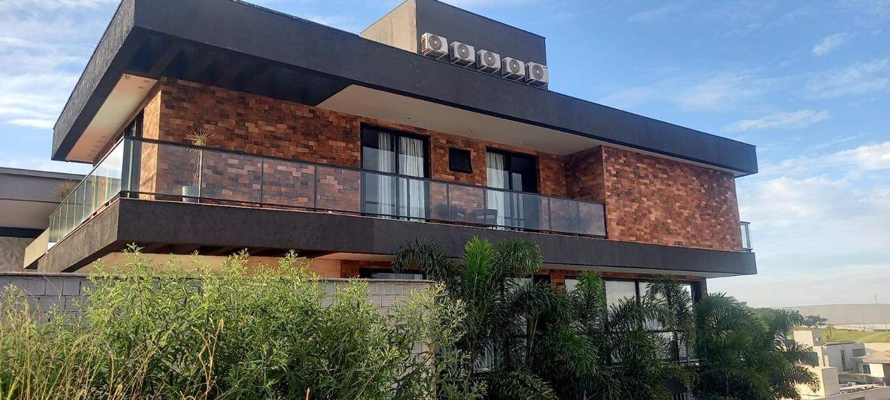 Casa em Condomínio à venda no Portal Do Sol: 