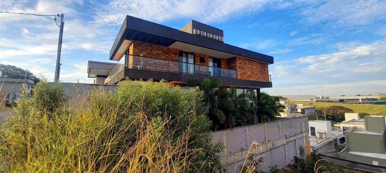 Casa em Condomínio à venda no Portal Do Sol: 
