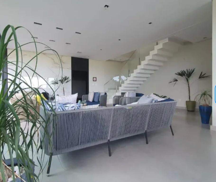 Casa em Condomínio à venda no Portal Do Sol: 