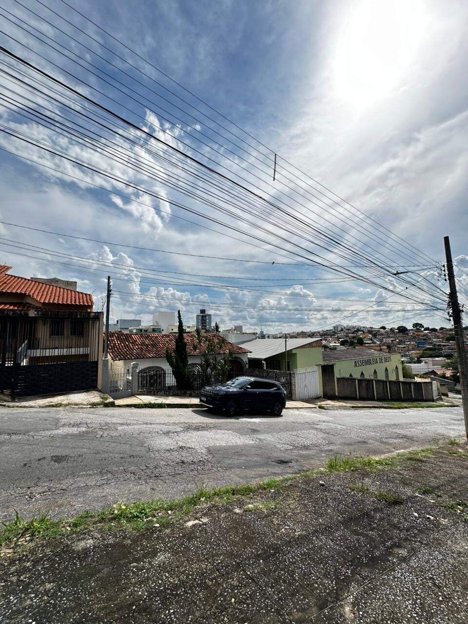 Casa à venda no Fernão Dias: 