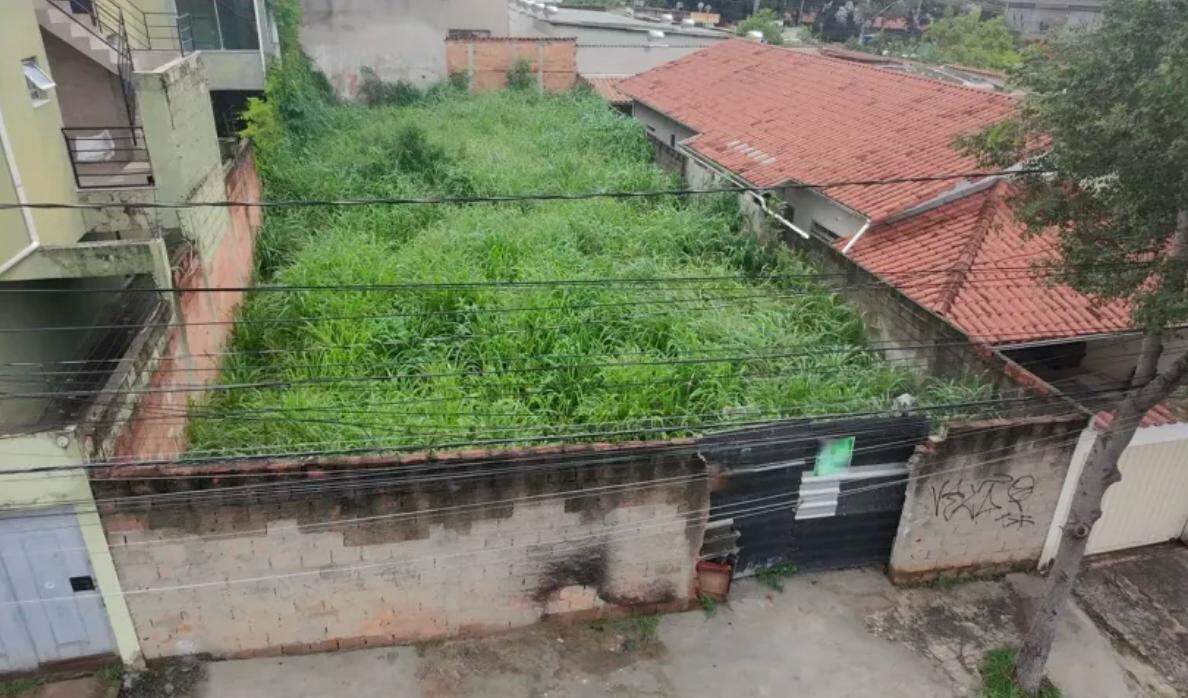 Lotes à venda no Serrano: 