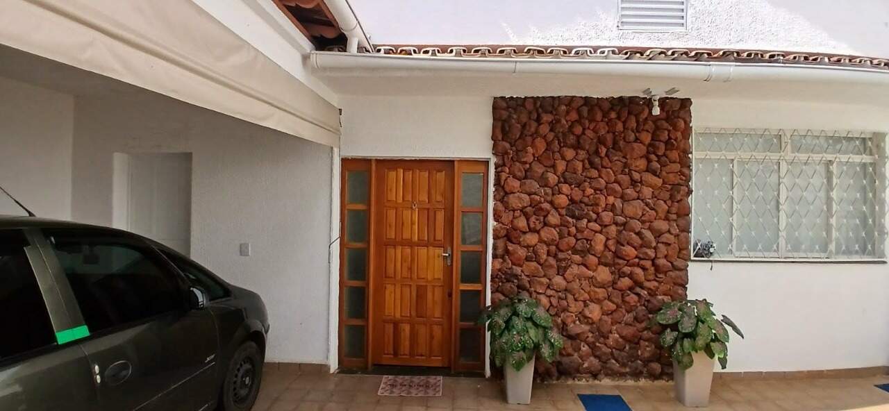 Casa à venda no Sagrada Família: 