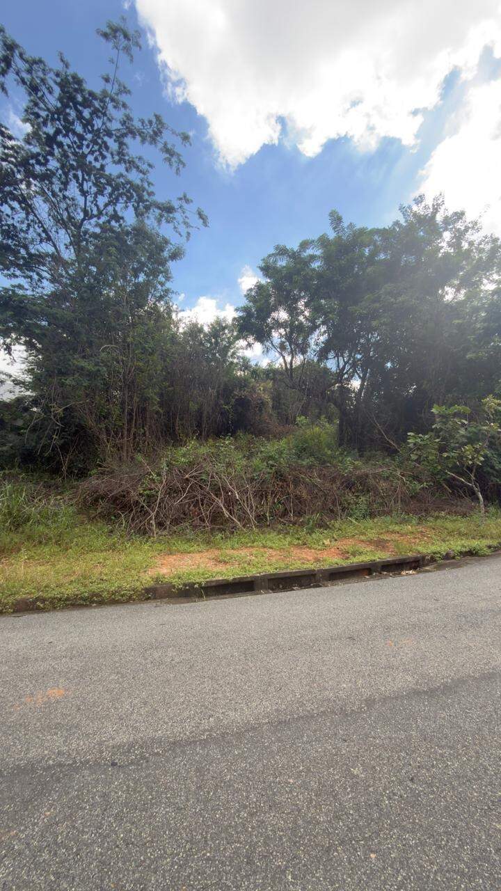 Lotes em condomínio à venda no Portal Do Sol: 