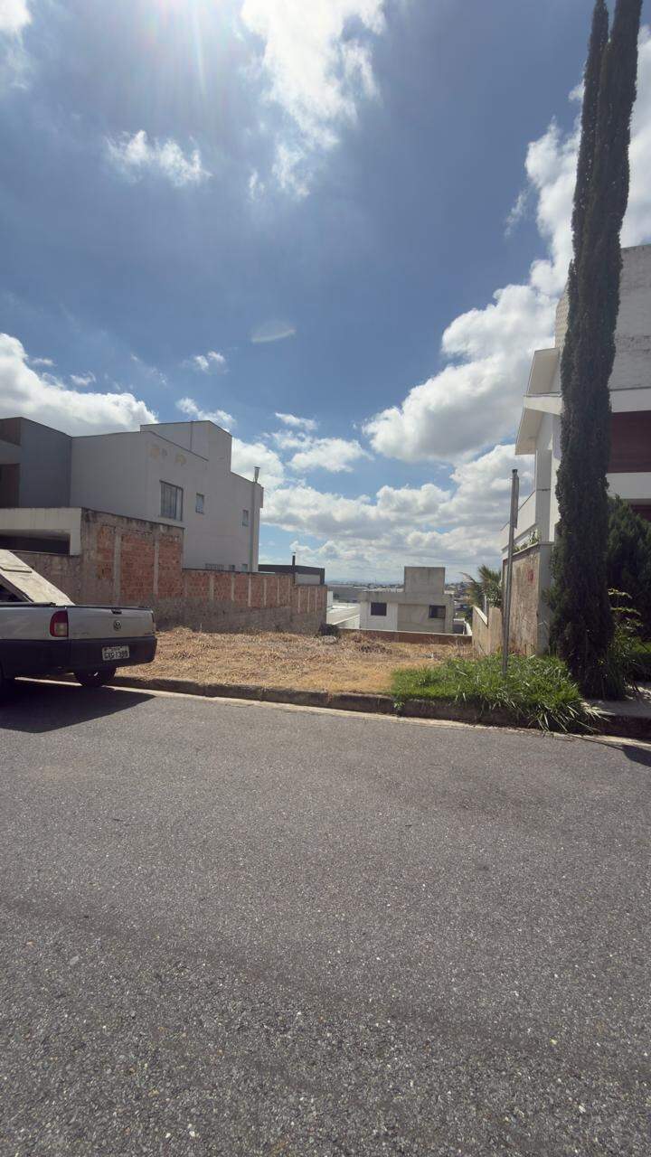 Lotes em condomínio à venda no Portal Do Sol: 
