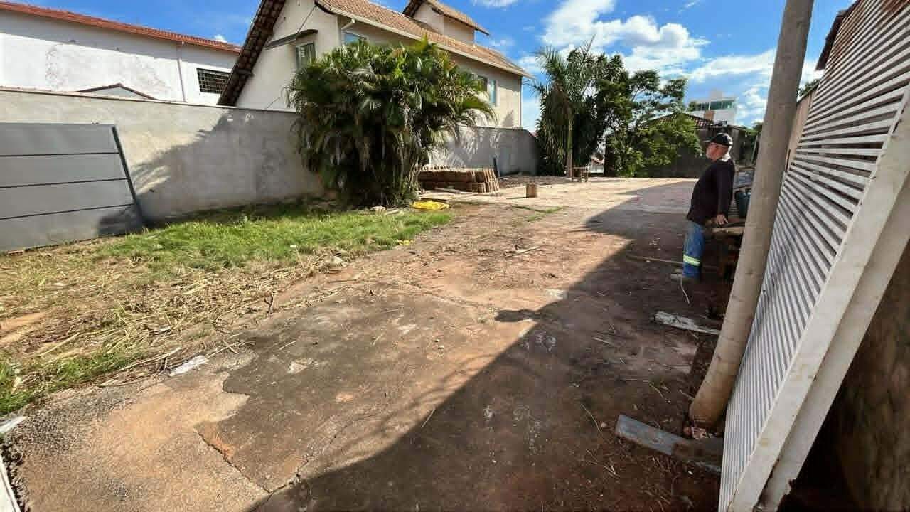 Lotes à venda no Santa Mônica: 