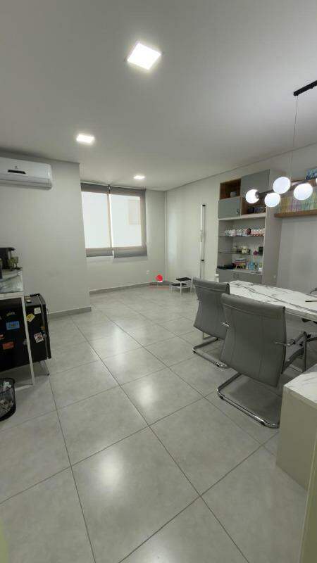 Sala Comercial à venda no São Luiz: 