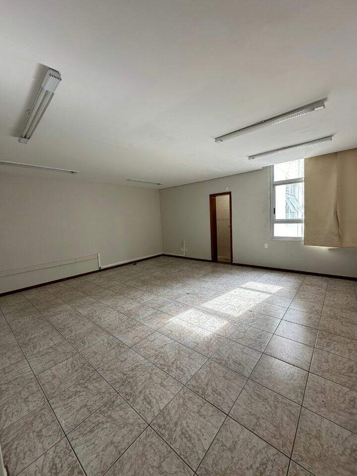 Sala Comercial para aluguel no Centro: 
