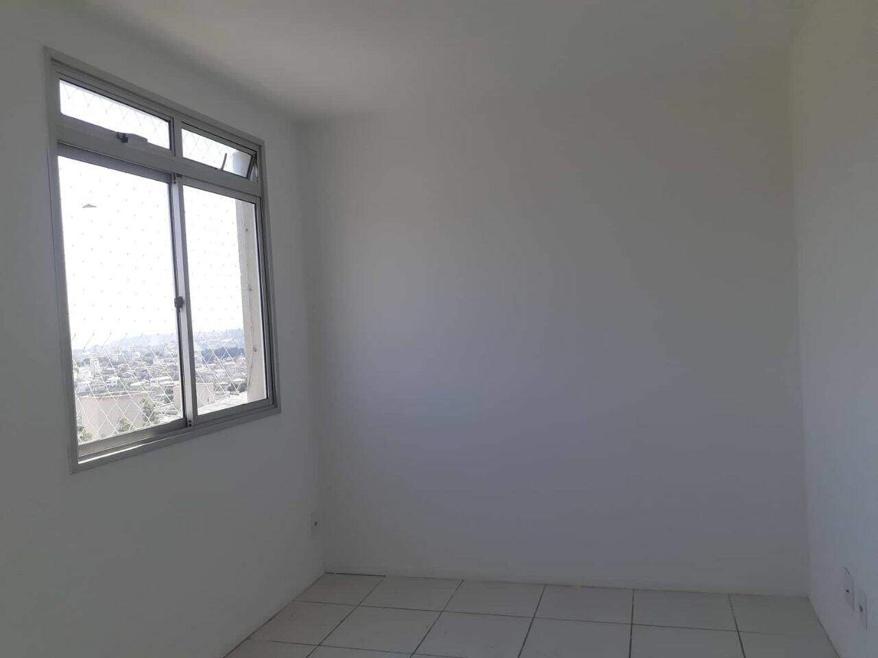 Apartamento para aluguel no Candelária: 