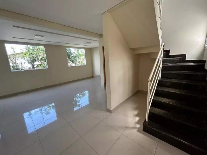 Casa em Condomínio para aluguel no Garças: 2