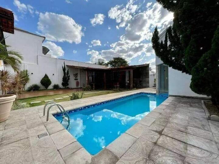 Casa para aluguel no Castelo: 1