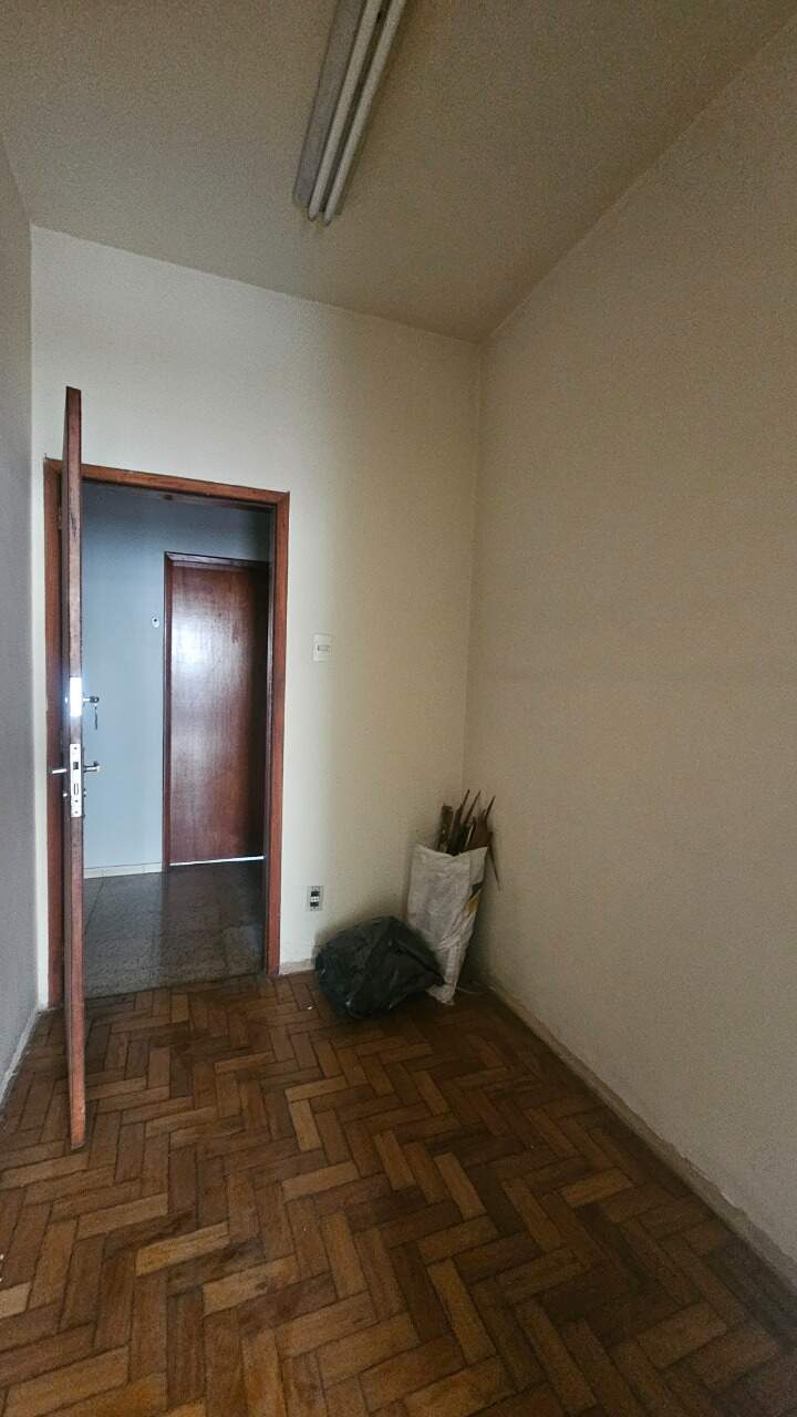 Sala Comercial para aluguel no Centro: 