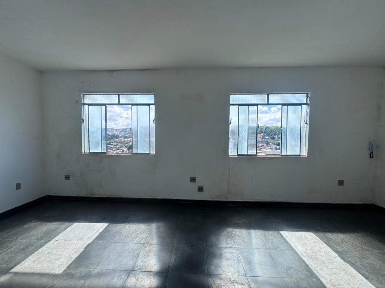 Sala Comercial para aluguel no Inconfidência: 