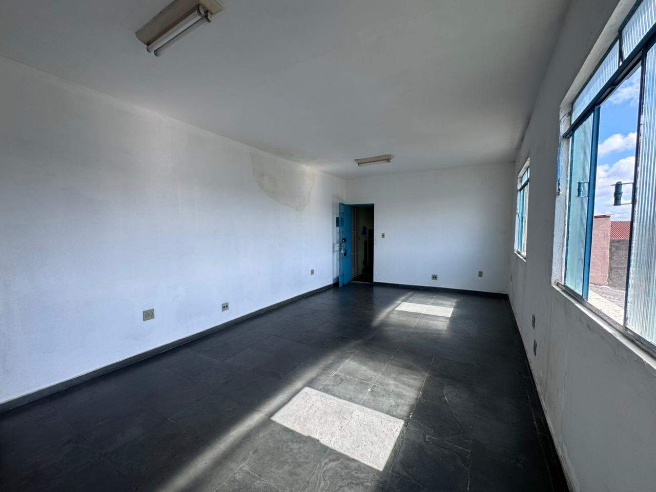 Sala Comercial para aluguel no Inconfidência: 