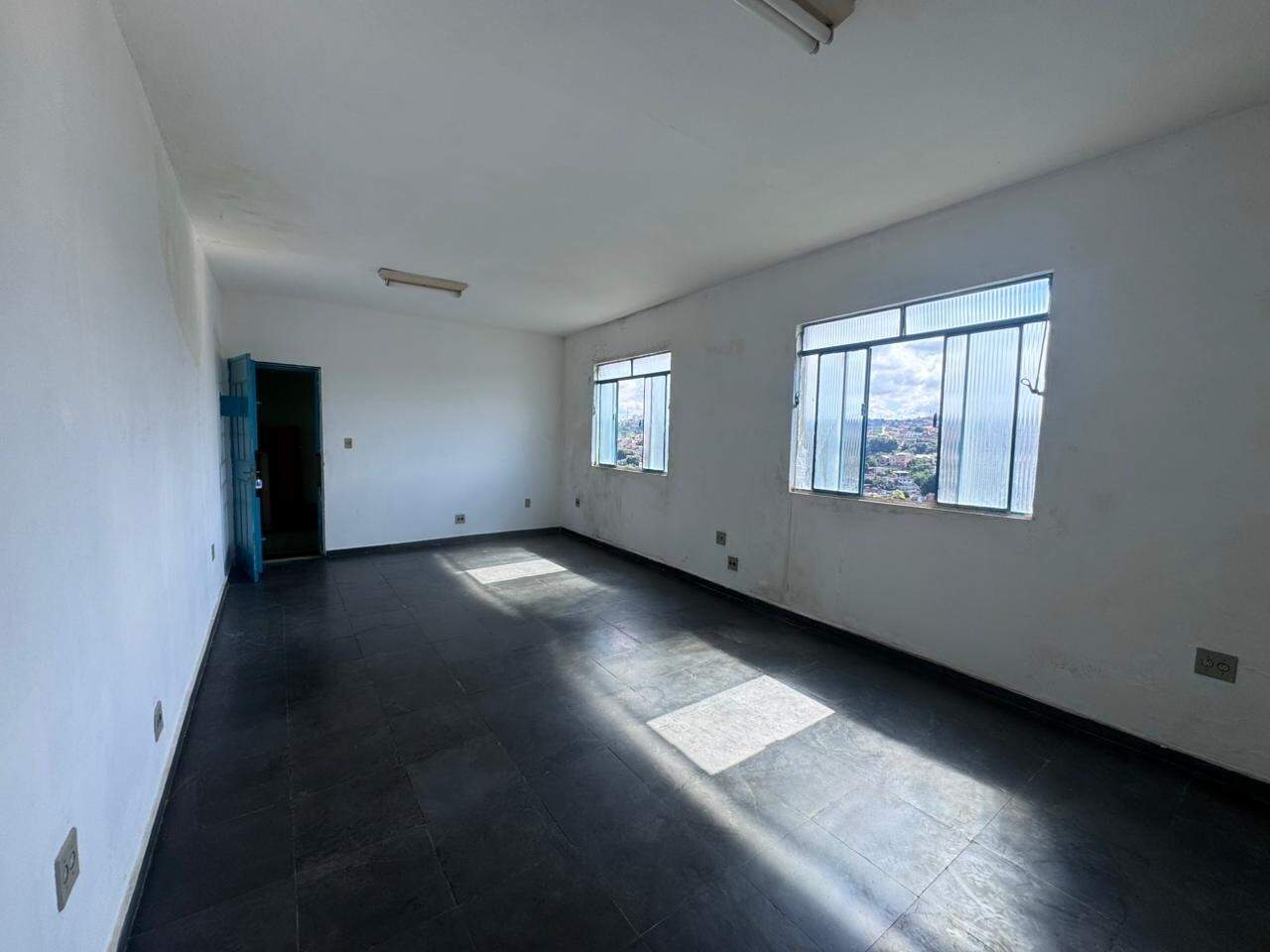 Sala Comercial para aluguel no Inconfidência: 