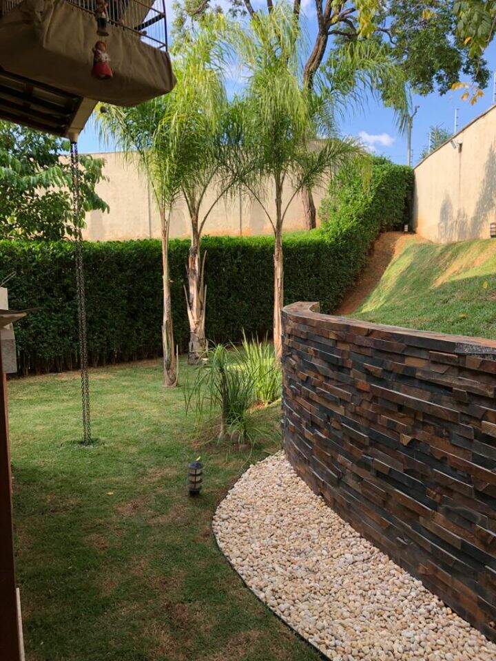 Casa em Condomínio à venda no Garças: 