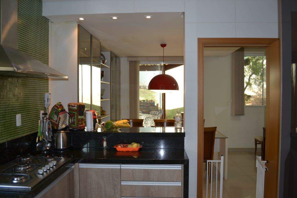 Casa em Condomínio à venda no Garças: 