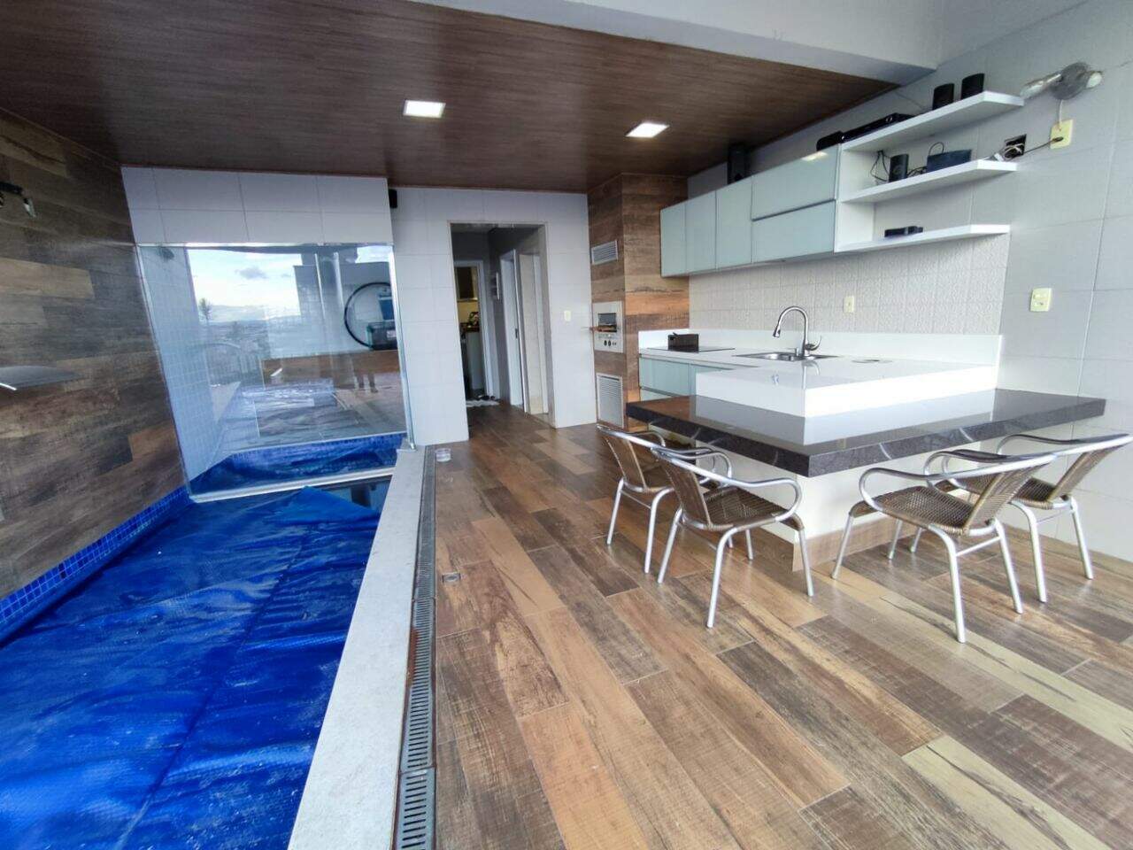 Casa em Condomínio à venda no Portal Do Sol: 