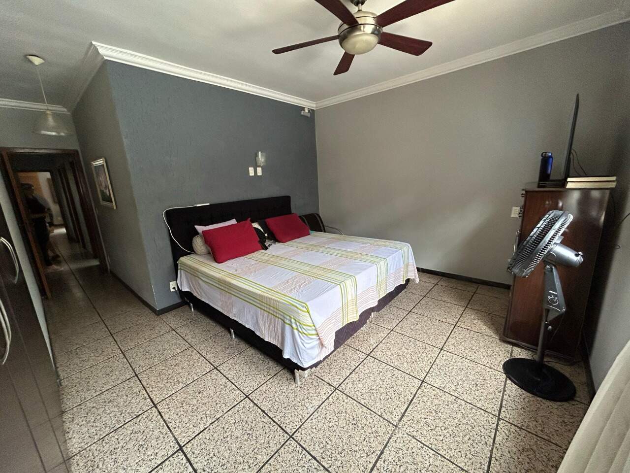 Casa à venda no Itapoã: 
