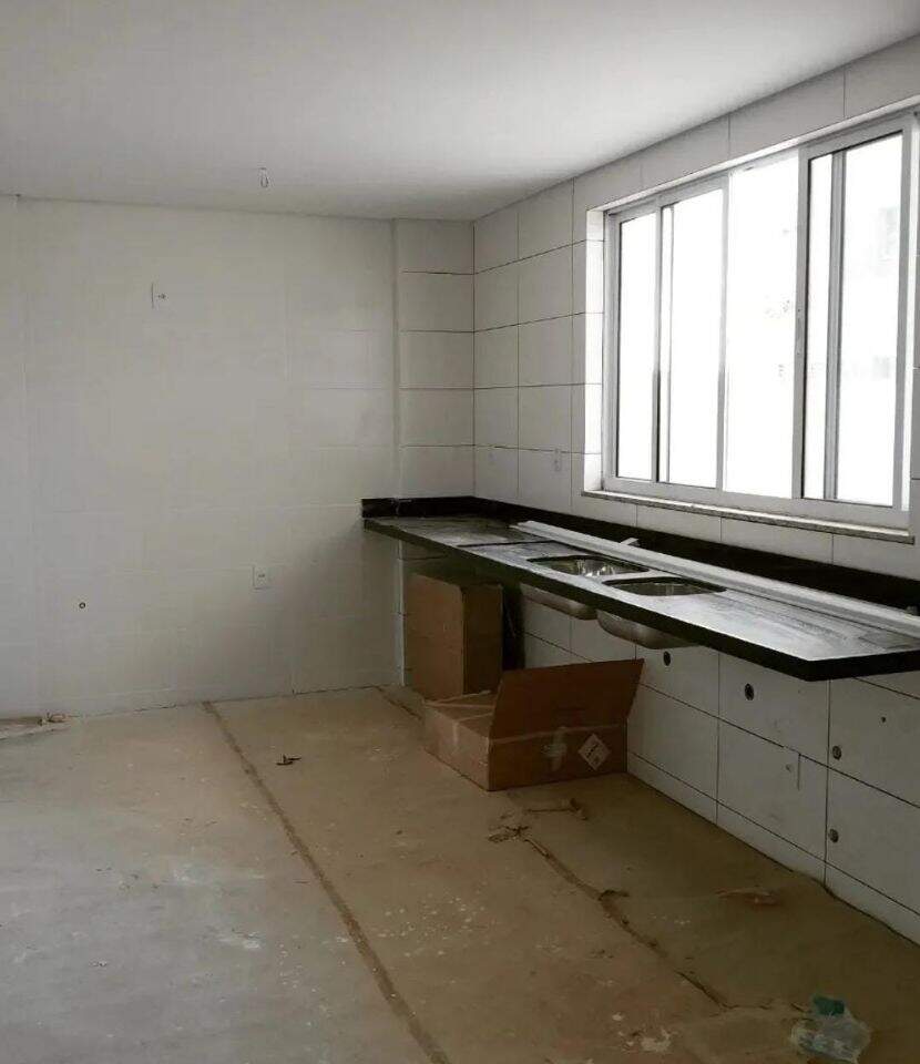 Apartamento à venda no Castelo: 