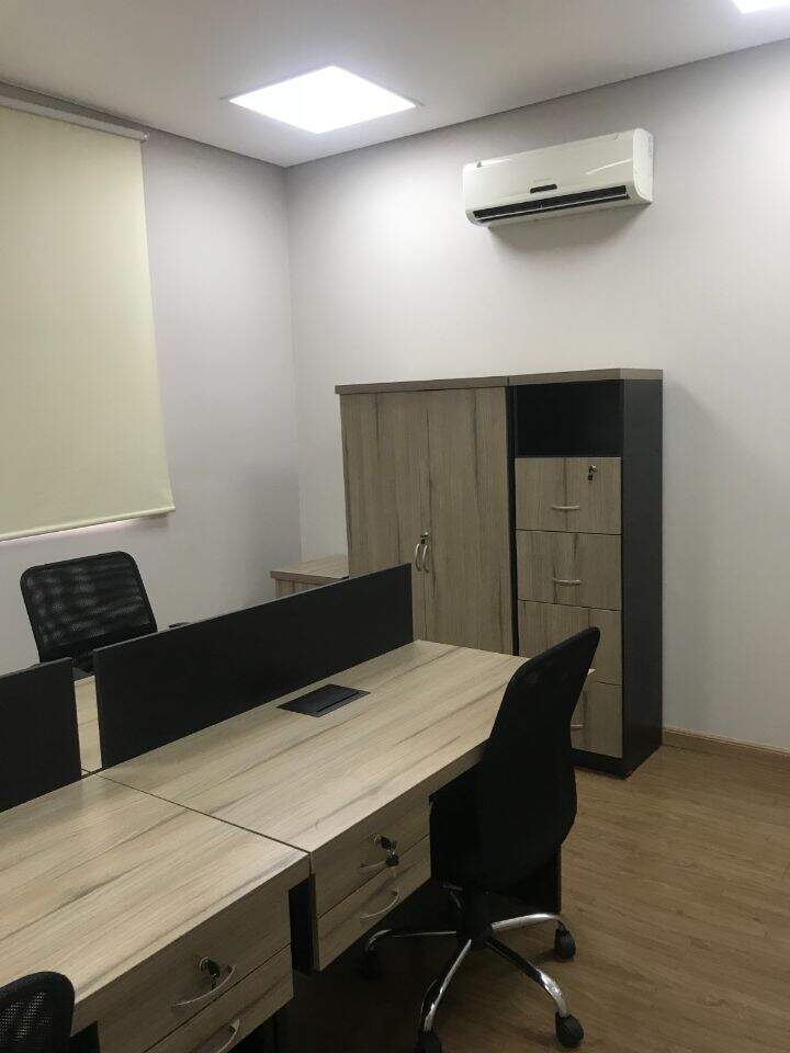 Casa comercial à venda no Castelo: 