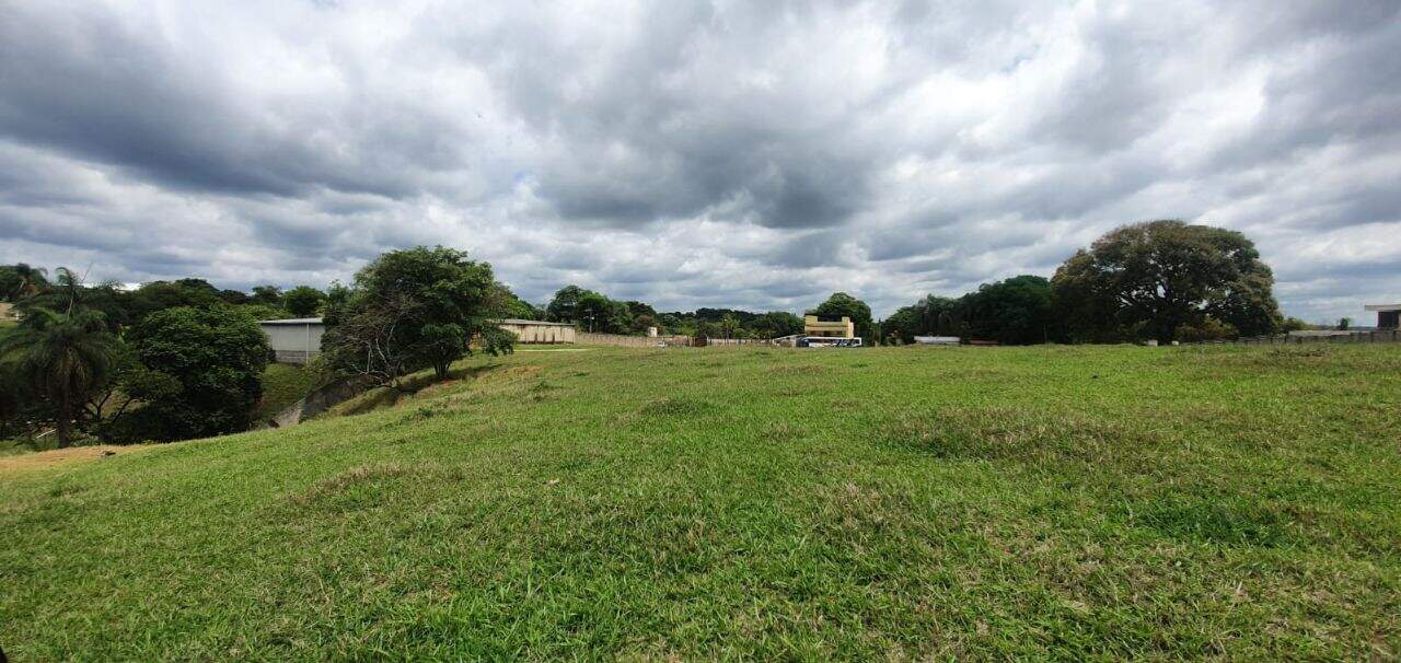 Terreno à venda no Chácara Cotia: 