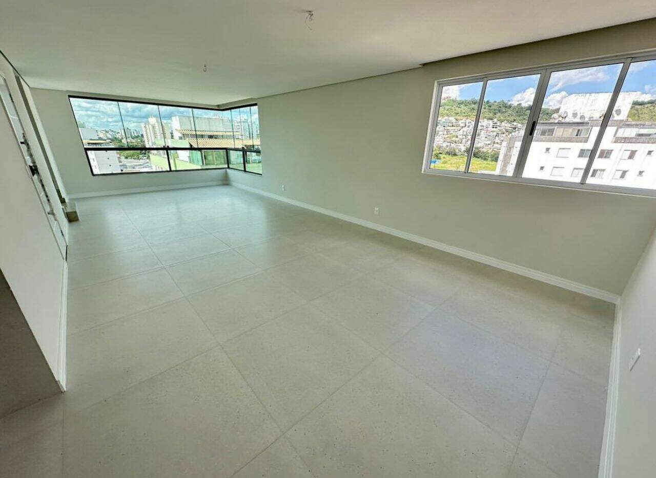 Cobertura à venda no Castelo: 