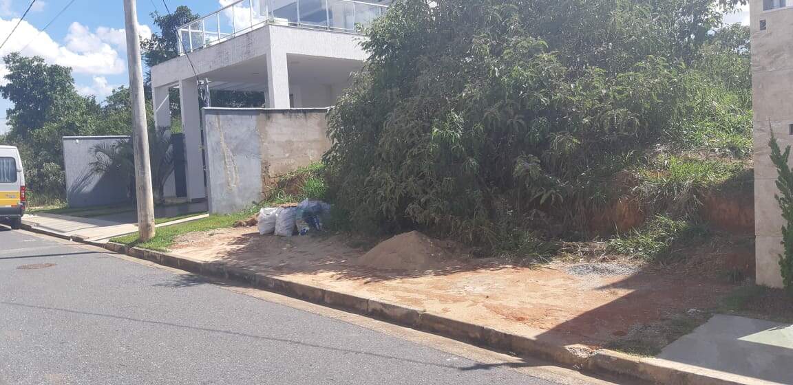 Lotes em condomínio à venda no Portal Do Sol: 