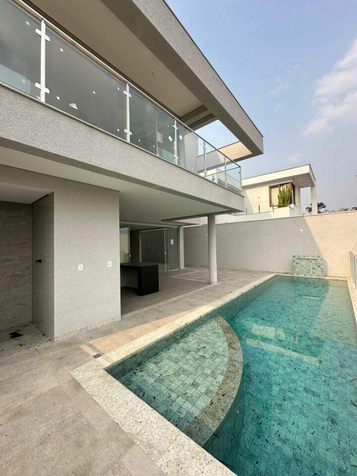 Casa em Condomínio à venda no Portal Do Sol: 