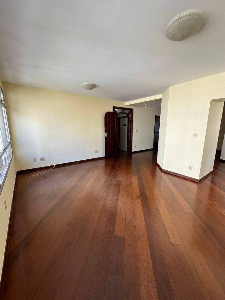 Apartamento à venda no Funcionários: 