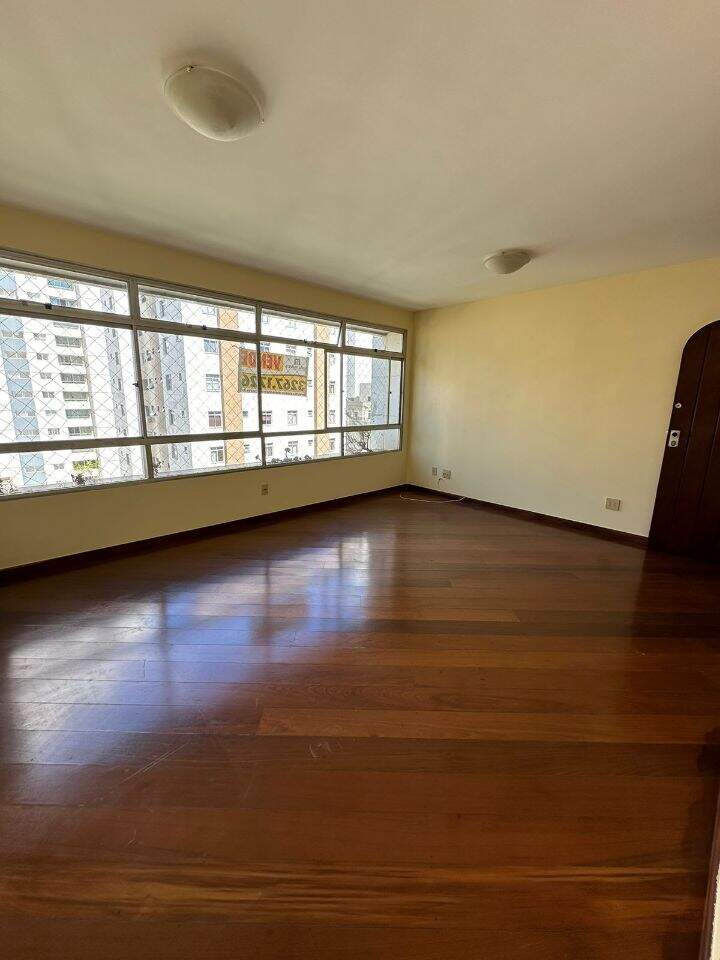 Apartamento à venda no Funcionários: 