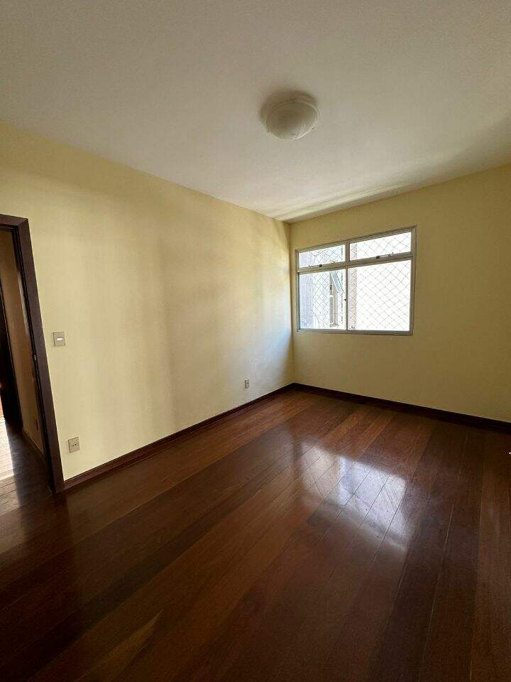 Apartamento à venda no Funcionários: 