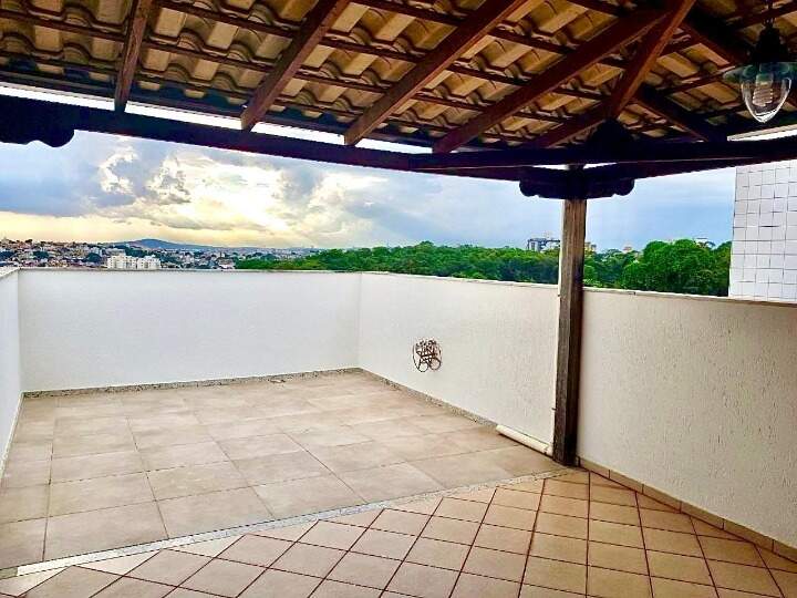 Cobertura à venda no Castelo: 22