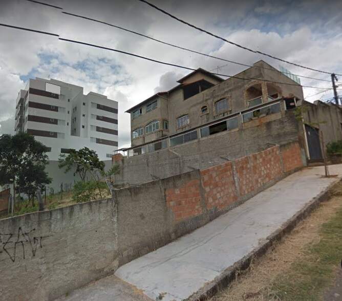 Terreno à venda no Jardim Paquetá: 