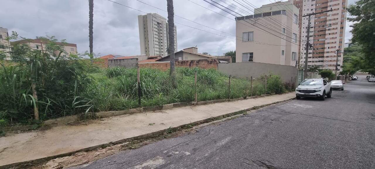 Terreno à venda no Serrano: 