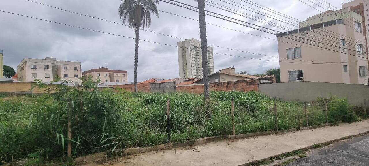 Terreno à venda no Serrano: 