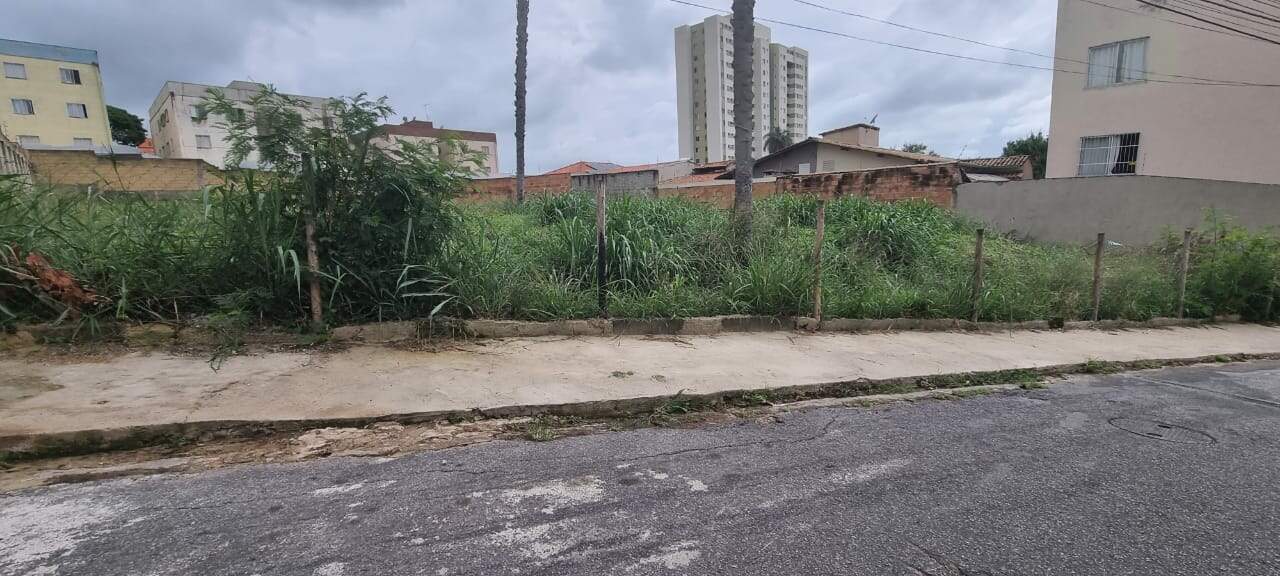 Terreno à venda no Serrano: 