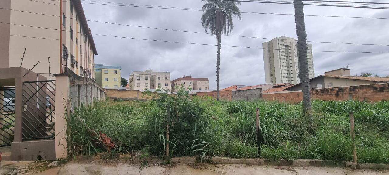 Terreno à venda no Serrano: 