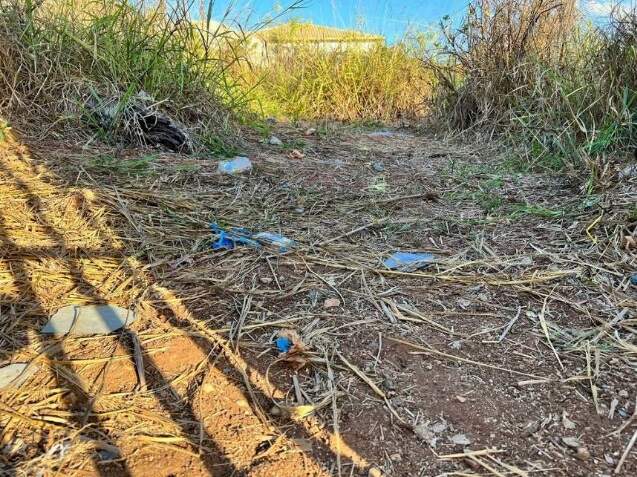 Terreno à venda no Bandeirantes: 
