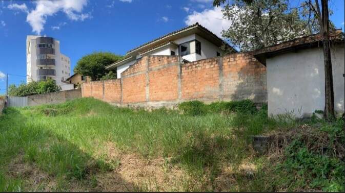 Terreno à venda no Jardim Paquetá: 