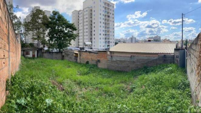 Terreno à venda no Jardim Paquetá: 