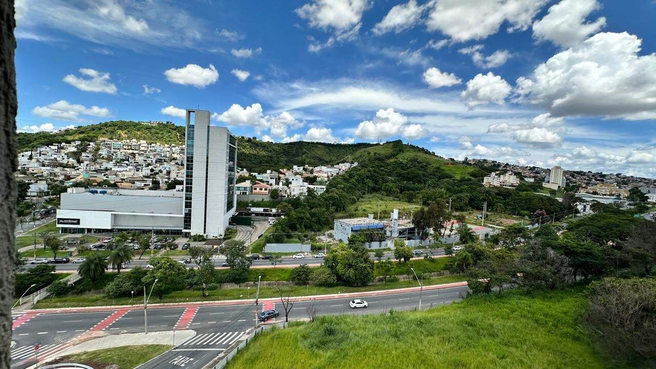 Apartamento à venda no Castelo: 