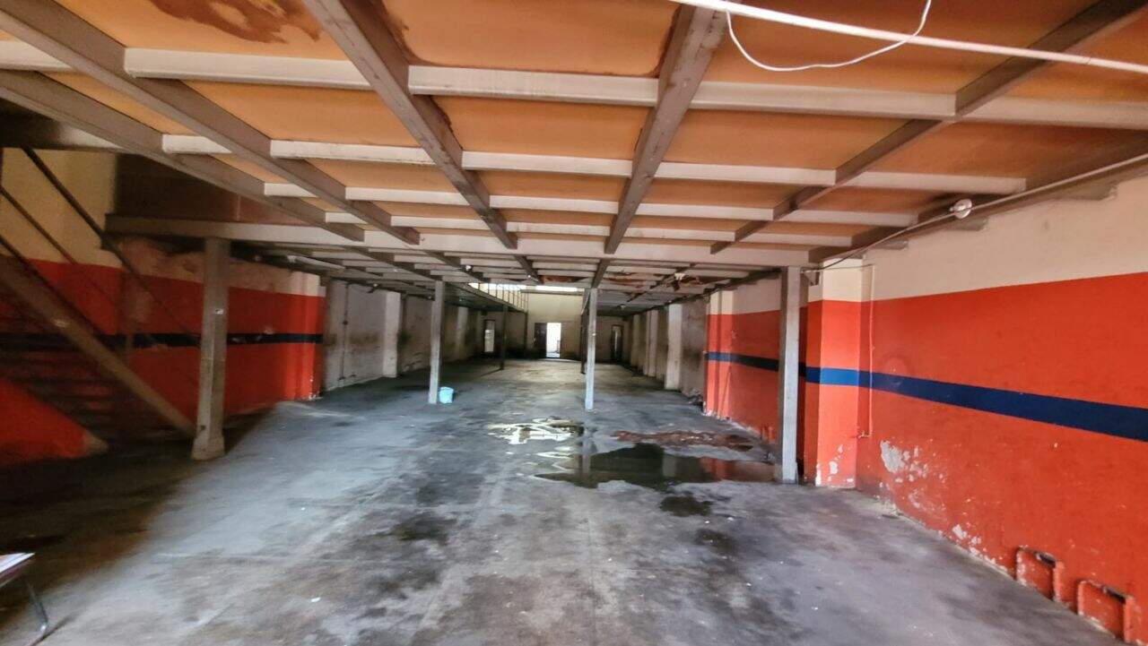 Galpão Industrial à venda no Prado: 