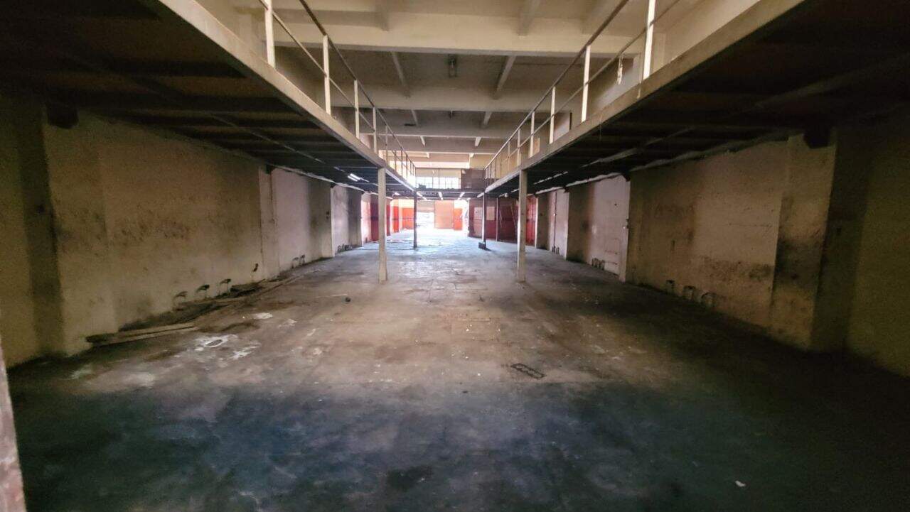 Galpão Industrial à venda no Prado: 