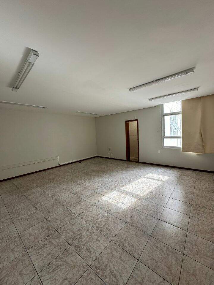 Sala Comercial à venda no Centro: 